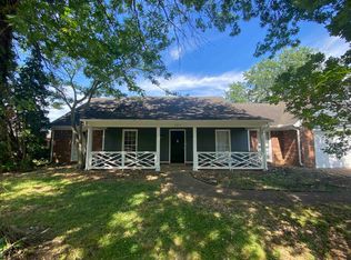 2853 McVay Trail Dr, Memphis, TN 38119