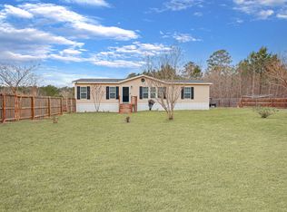 1293 Long Acre Dr, Bonneau, SC 29431