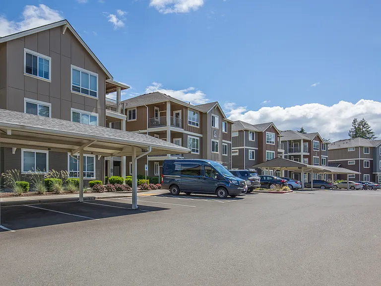Creekside Village — Photo 39