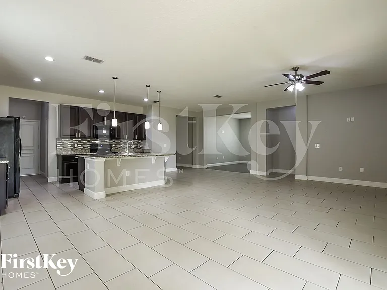 12018 Sumter Dr — Photo 3