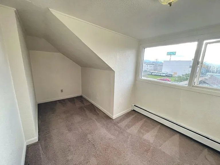 1335 Hyder St — Photo 94