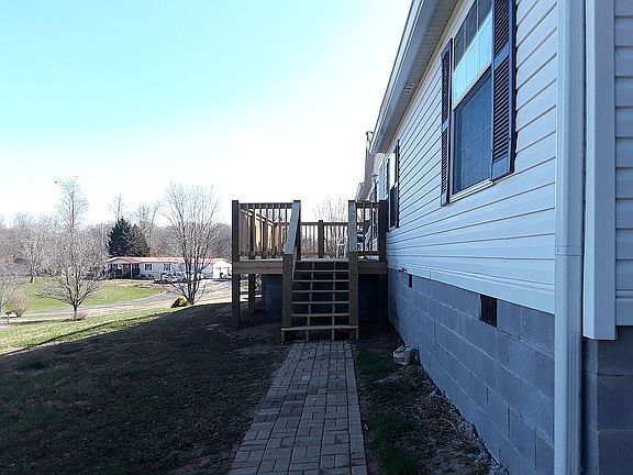 2nd image of 336 Heavenly Hills Dr