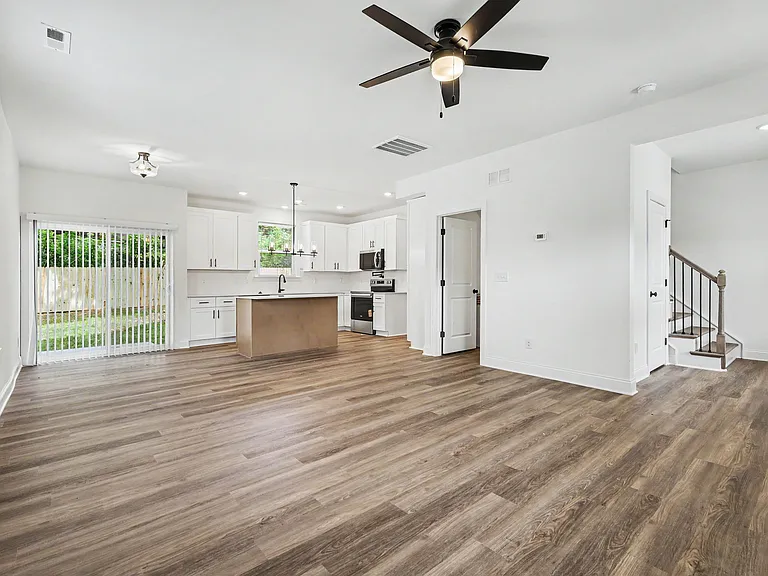 702 Legrand St — Photo 6