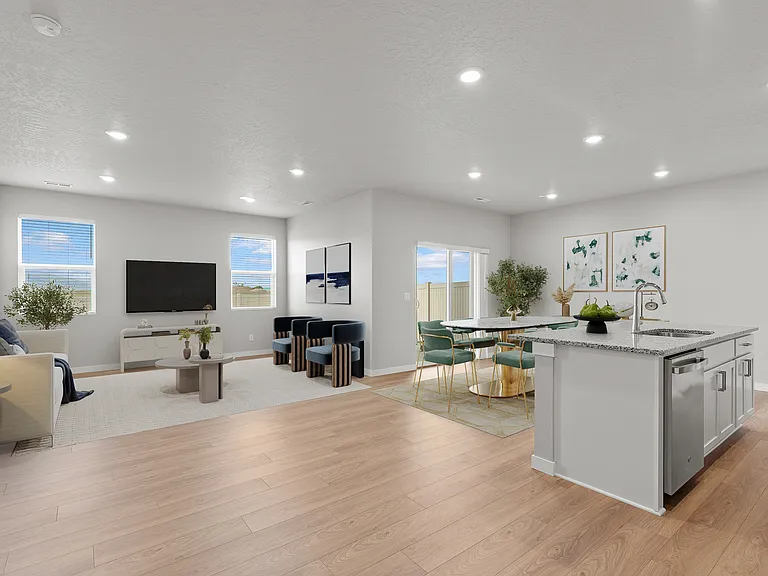 4547 E Culpeo Ave — Photo 3