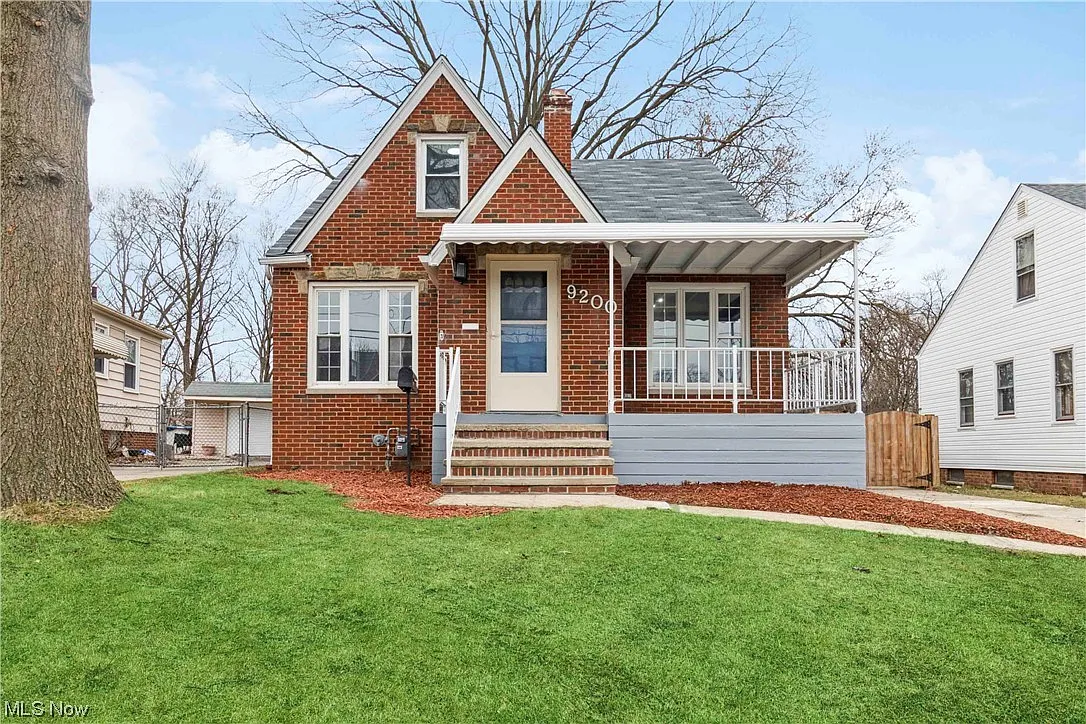 9200 Outlook Dr photo 1