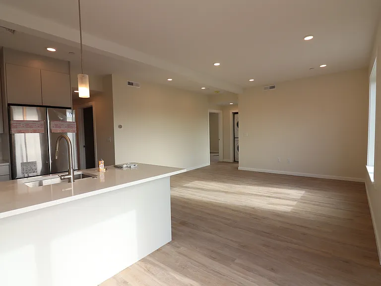 458 Washington St #307 — Photo 15