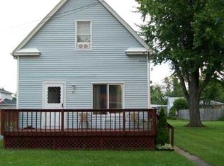 14 Iroquois Ave, Lancaster, NY 14086