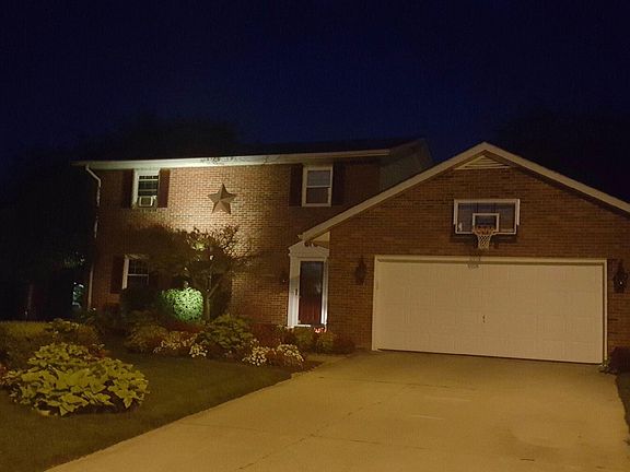 3rd image of 1326 Radcliffe Dr