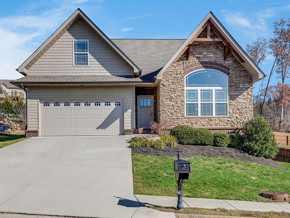 1st image of 8108 Villa Grande Ln