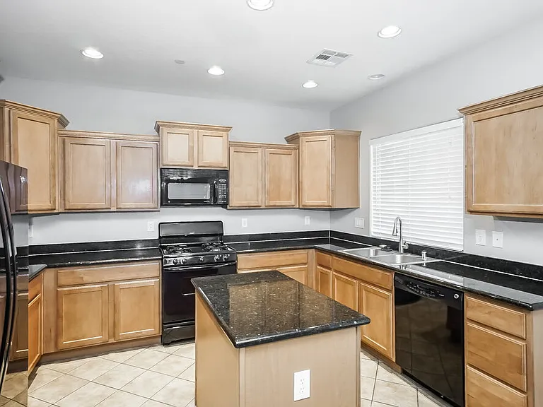 1038 Copper Palm Ct — Photo 6