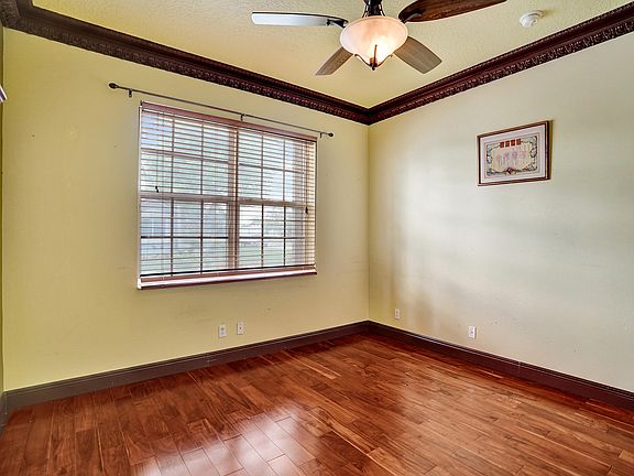 4th image of 6606 Turchino Drive
