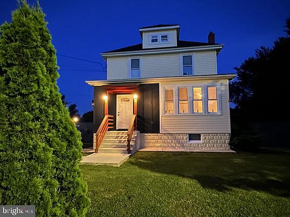 5th image of 311 Townsend Ave