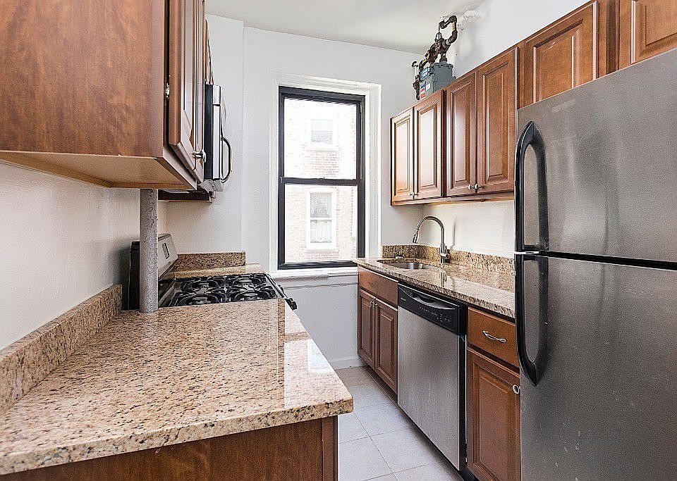 1st image of 736 W 173rd St APT A54