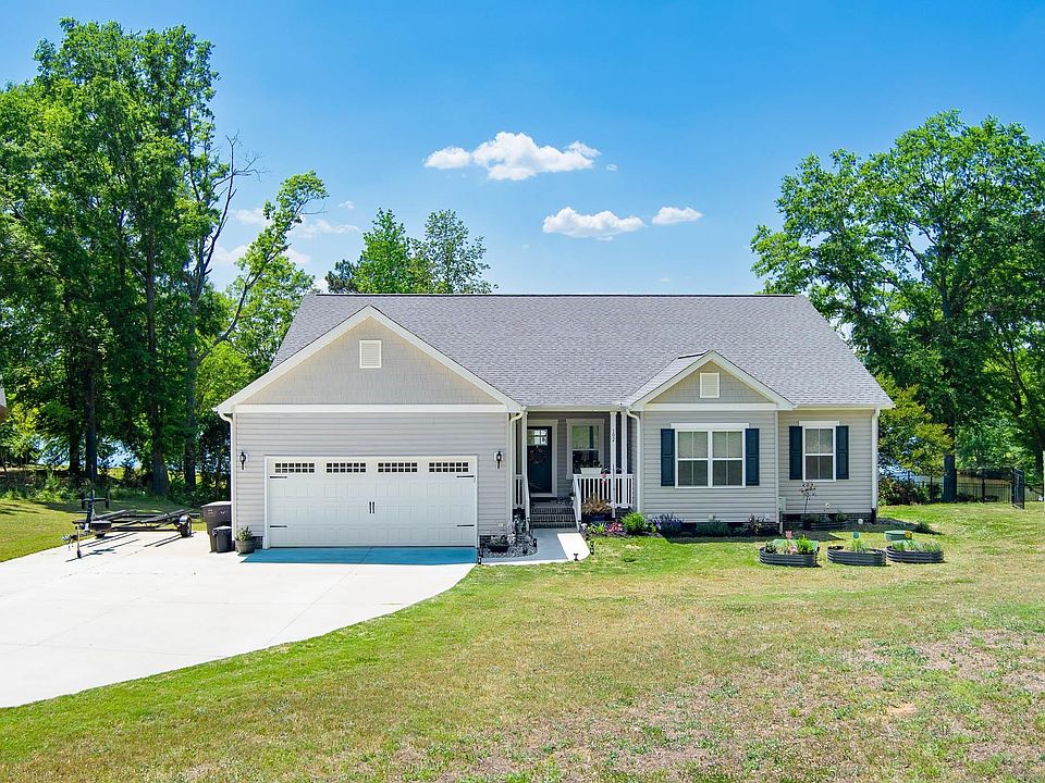1st image of 102 Indian Ridge Point