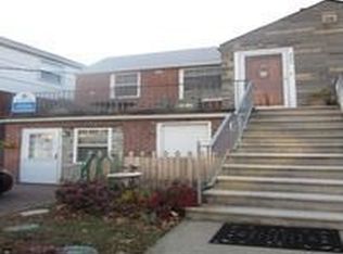 223 Throgs Neck Blvd, Bronx, NY 10465