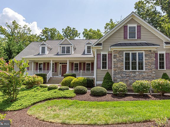 2nd image of 10811 Pinnacle Dr