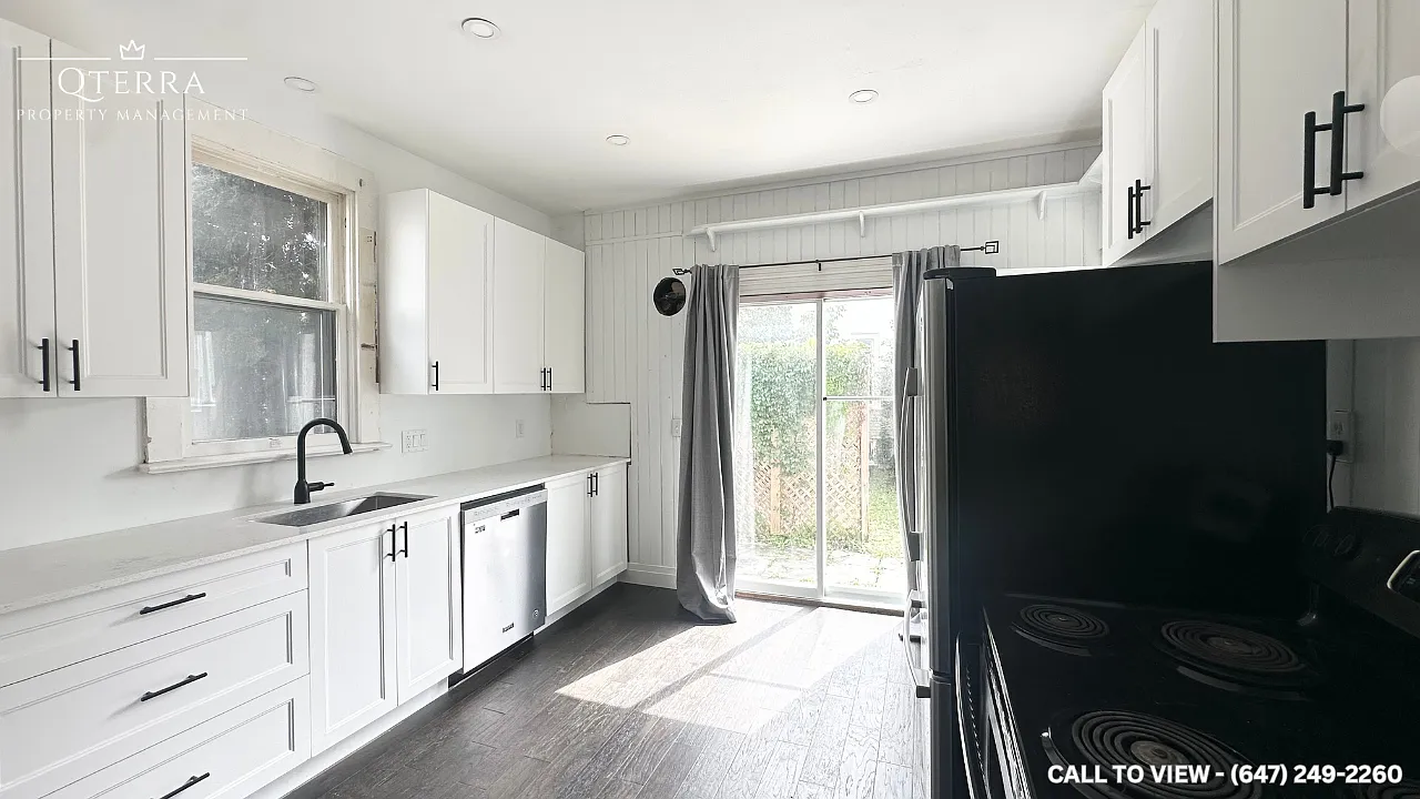 4 bed, 1.5 bath, 1400 sqft, $2,295 — Photo 2