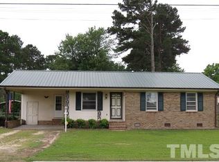 203 W B St, Erwin, NC 28339