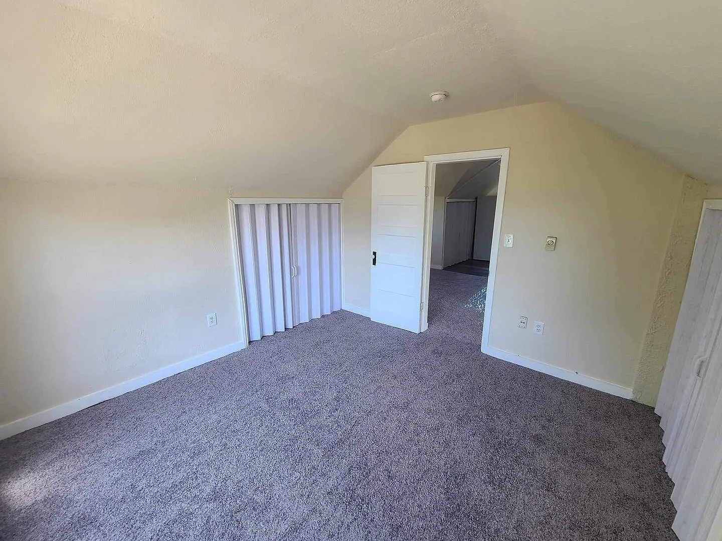 6706 Windsor Mill — Photo 2