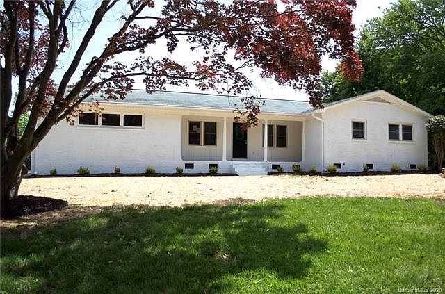 2nd image of 20632 Island Forest Dr