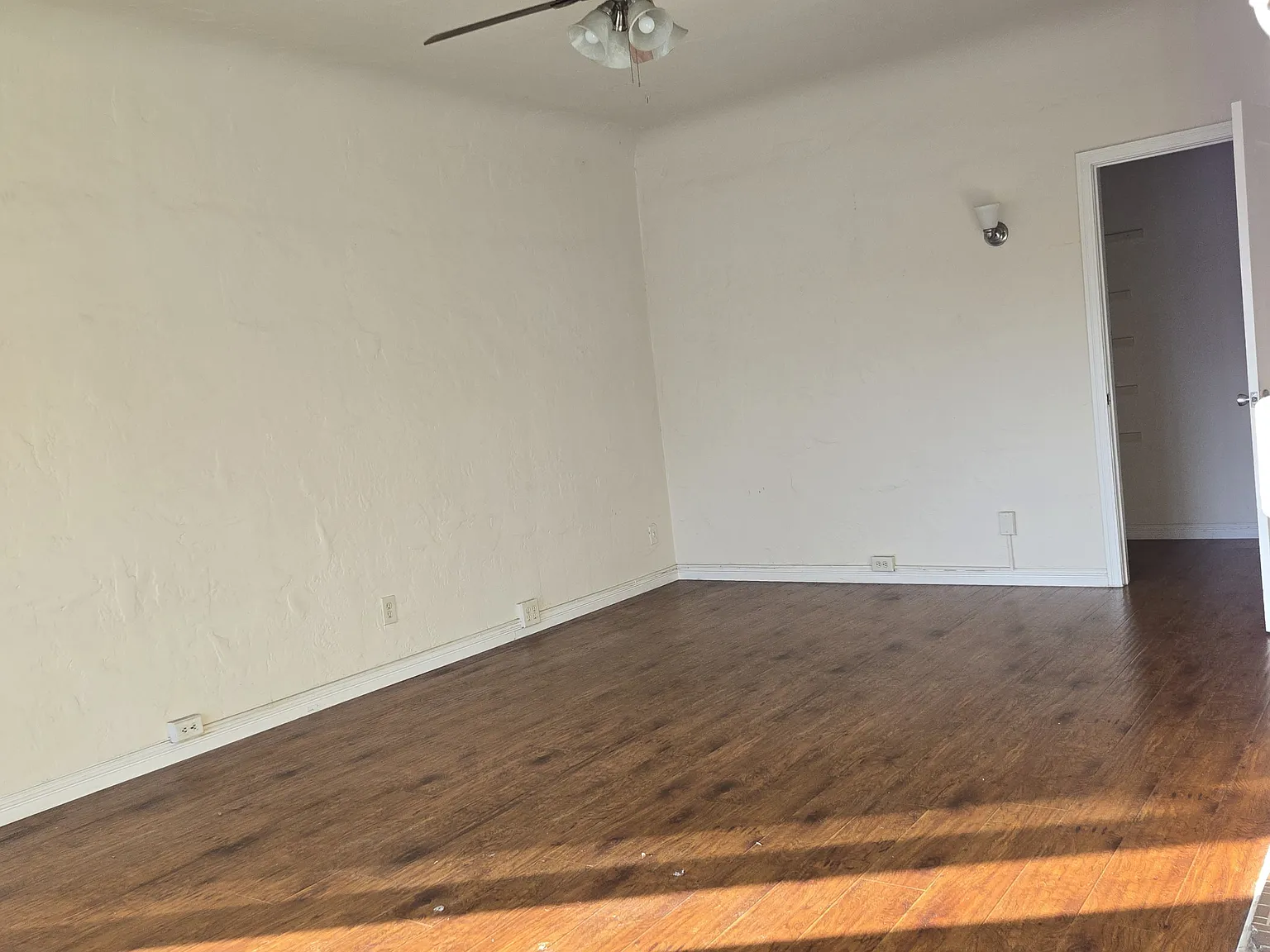 1 bed, 700 sqft, $1,795 — Photo 3