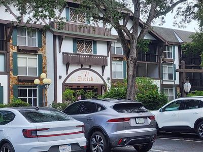 3750 Inverrary Dr #2Z, Lauderhill, FL, 33319