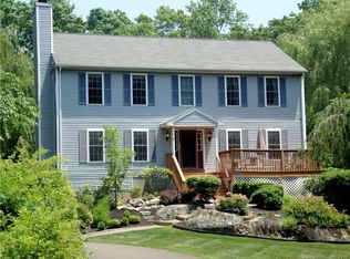 54 E Shore Dr, Clinton, CT 06413