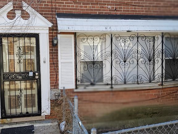 2nd image of 6605 S Damen Ave #A
