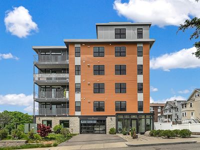 11 Oak Grove Ter #402, Quincy, MA, 02169