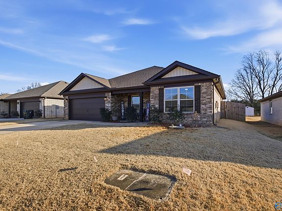 2nd image of 106 Cedar Lake Rd