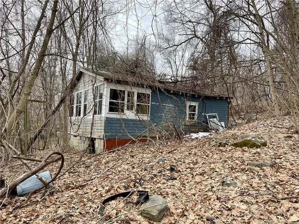 5 Circle Drive, Ashford, CT 06278
