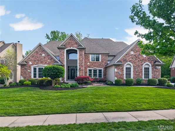 2398 Spring Mill Woods, Saint Charles, MO 63303