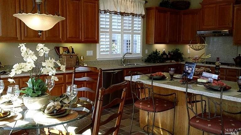 2nd image of 9273 Oak Trail Cir