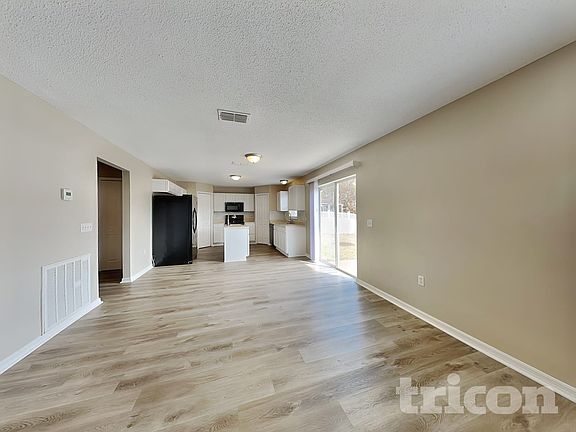 2nd image of 3691 Wellington Ln