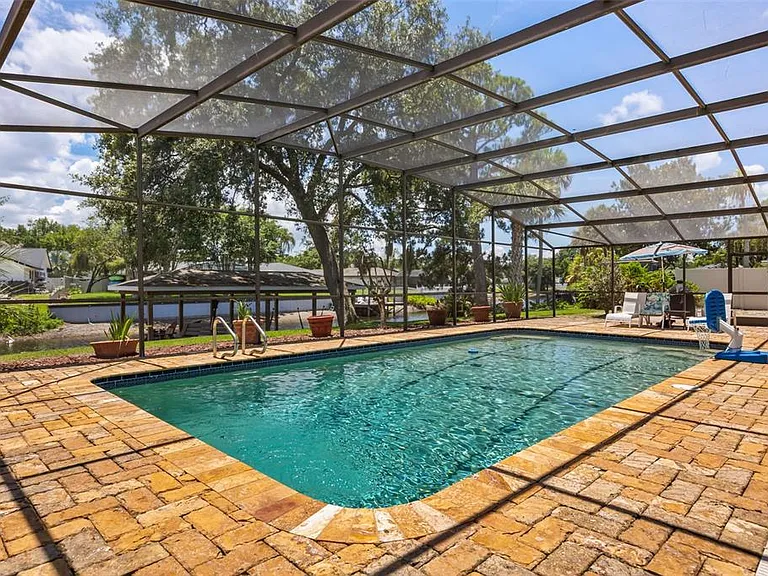180 Springwood Trl — Photo 21
