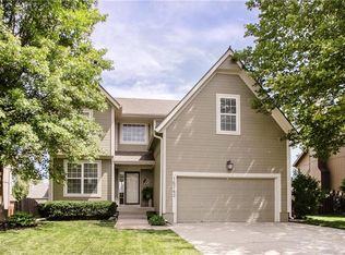 16742 W 156th Ter, Olathe, KS 66062