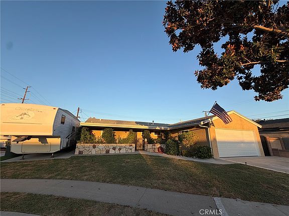 2nd image of 10012 Saint Stephen Cir