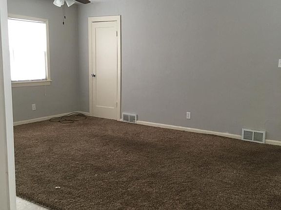 5th image of 3135 Archer Dr