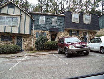 1st image of 810 Vestavia Villa Ct