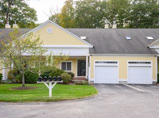 18 Whiting Ln #18, Hingham, MA 02043