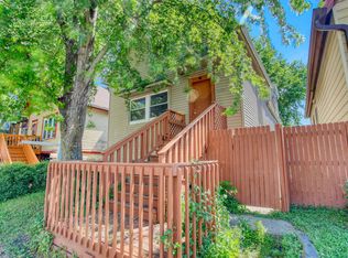 2132 S 15th Pl, Milwaukee, WI 53215