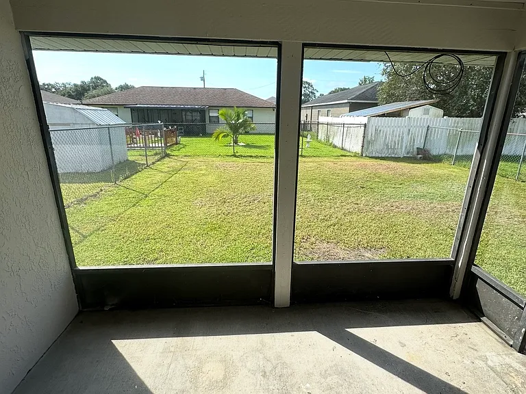 369 Cocoa Ct — Photo 6
