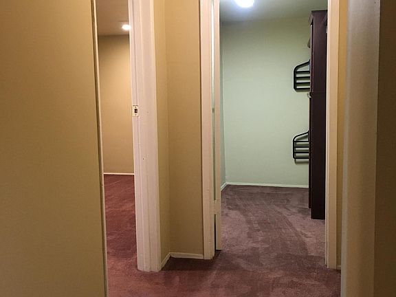 Hallway into walk in closet