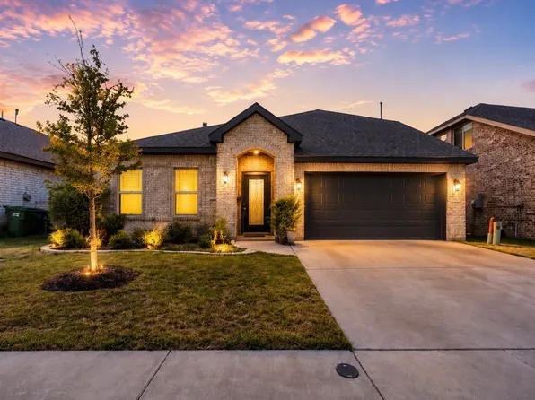 1157 Country Glen Dr, Godley, TX 76044