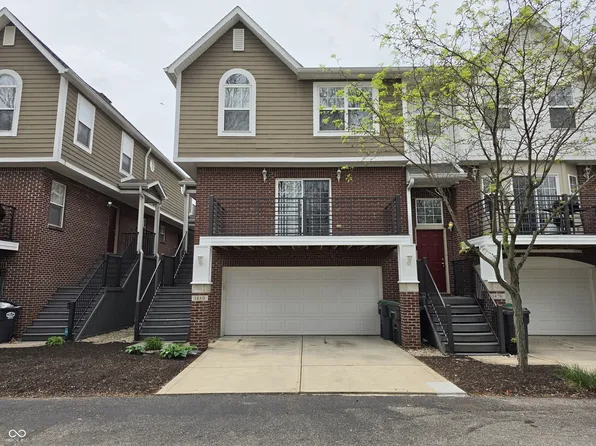 1480 Royal View Ln, Greenwood, IN 46143