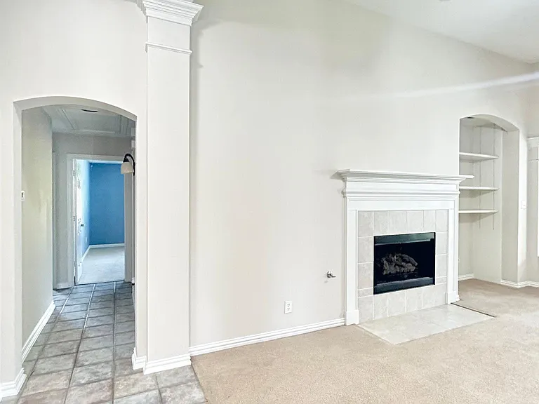 604 Peacock Dr — Photo 26