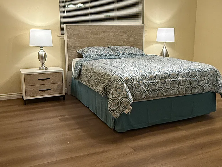 MASTER ROOM #4