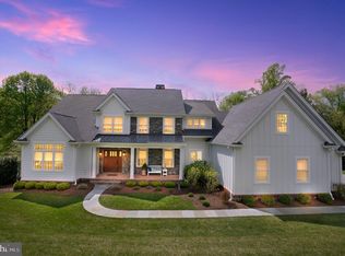 208 Arrowwood Ln, Chadds Ford, PA 19317