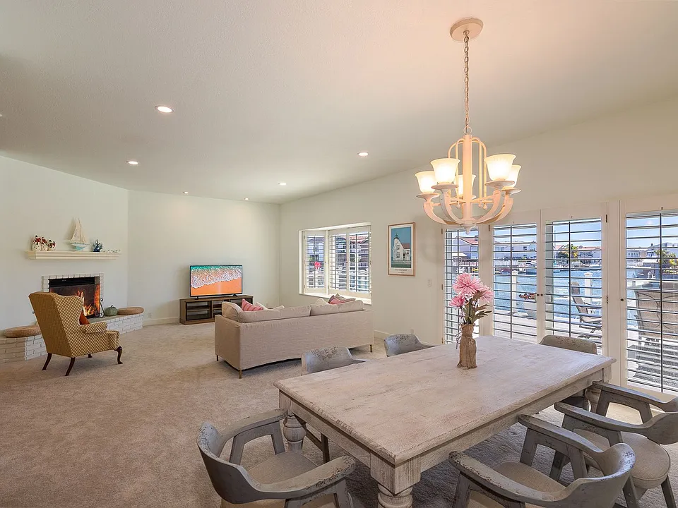 2411 Monaco Dr
