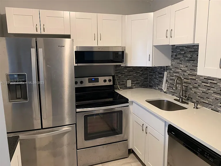 217 Fanshaw Dr #F-unit 217 — Photo 7